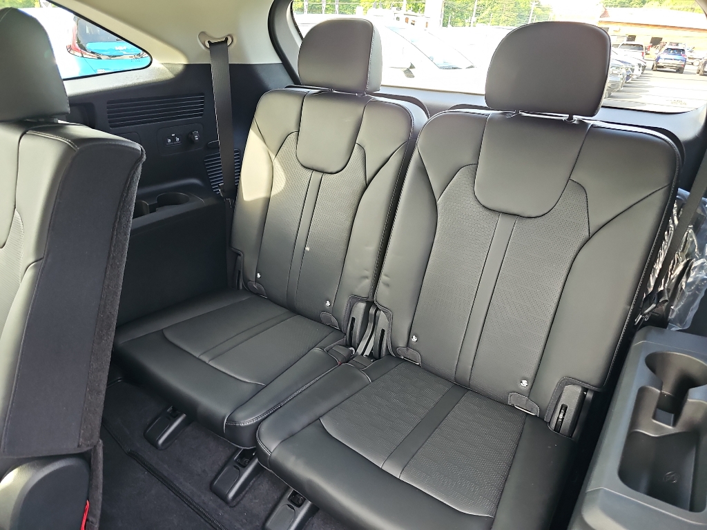 2025 Kia Sorento S photo 16