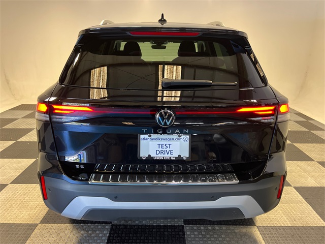 2025 Volkswagen Tiguan SE photo 4