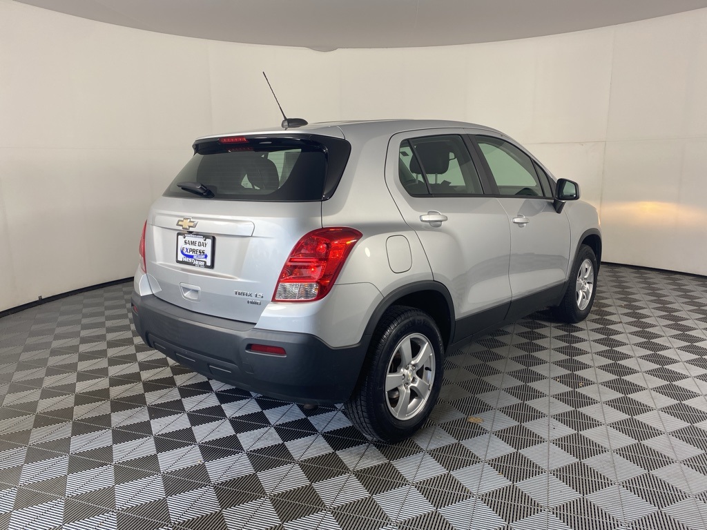 2016 Chevrolet Trax LS photo 3