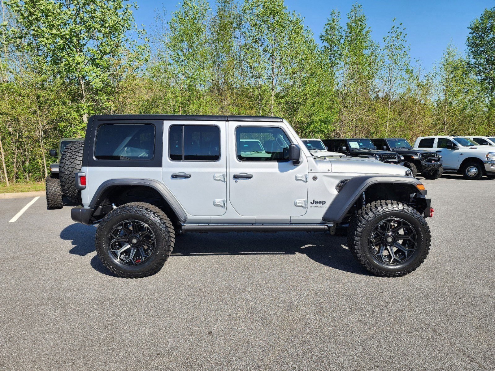 2024 Jeep Wrangler Willys Wheeler photo 2
