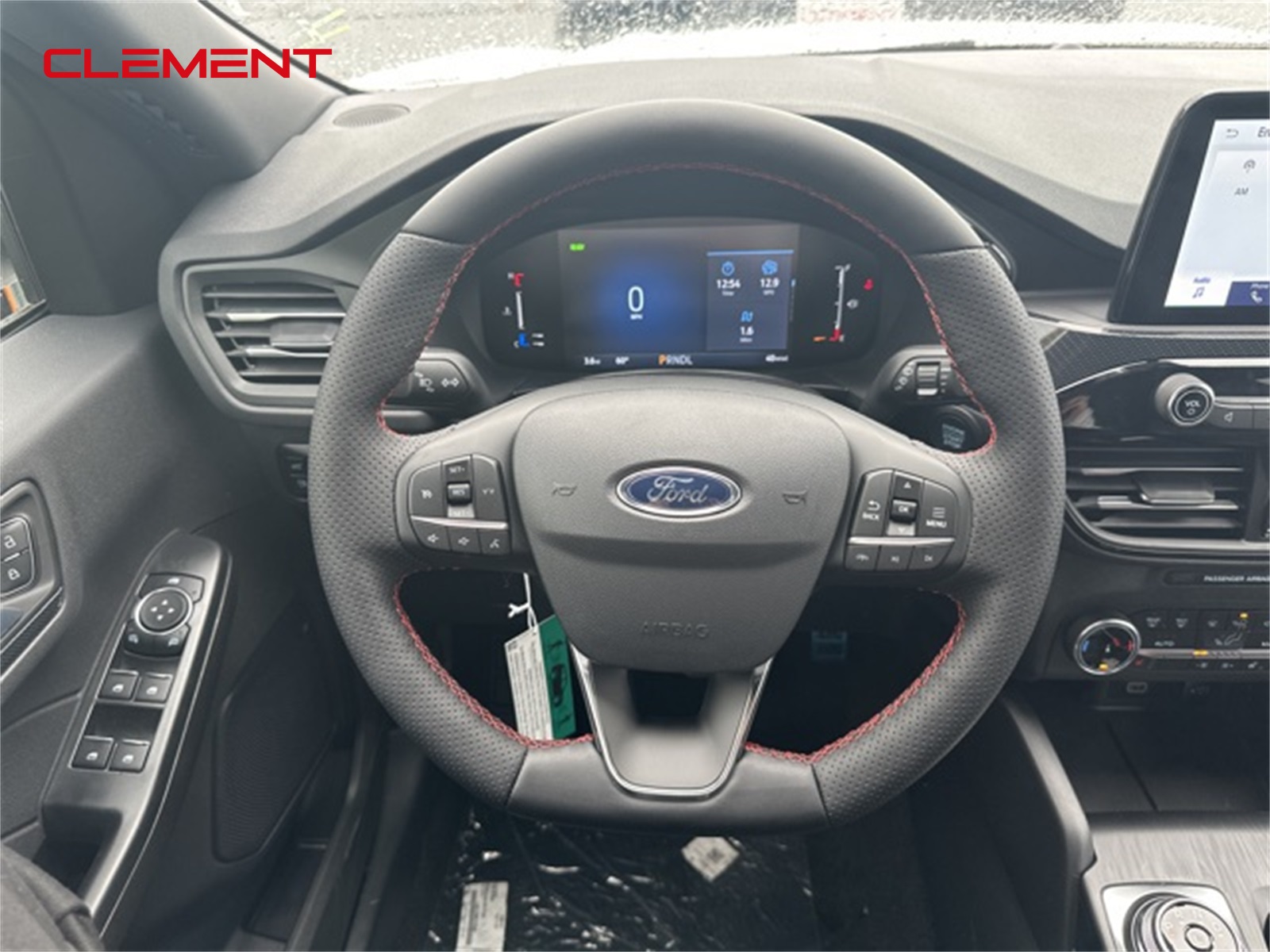 2024 Ford Escape ST-Line Hybrid photo 4
