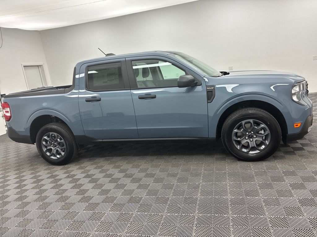 2025 Ford Maverick XLT photo 8