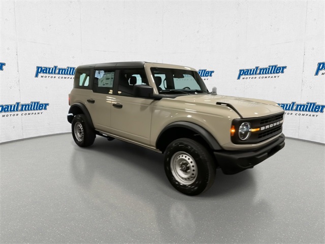 2025 Ford Bronco Base photo 2