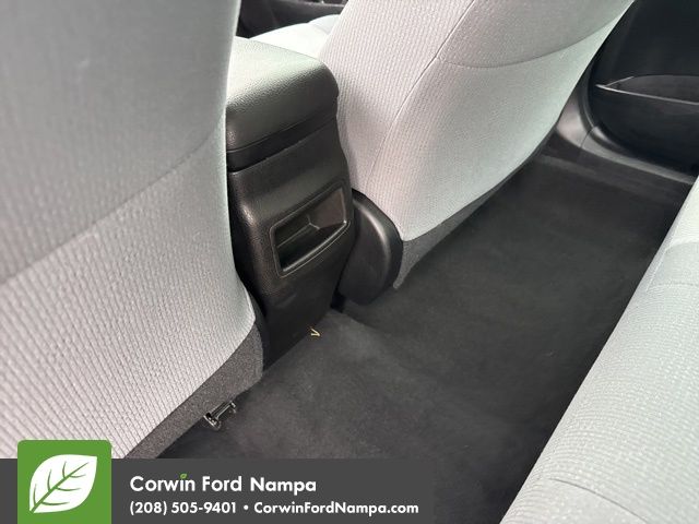 2018 Toyota Corolla L photo 31