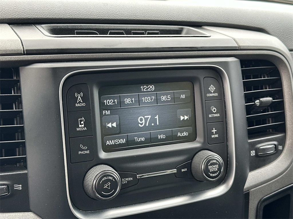 2018 Ram 2500 Tradesman photo 3