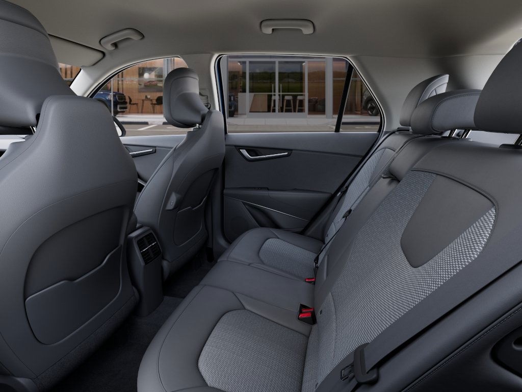 2025 Kia Niro EX Touring photo 17