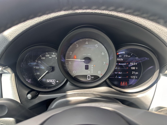 2023 Porsche Macan S photo 13