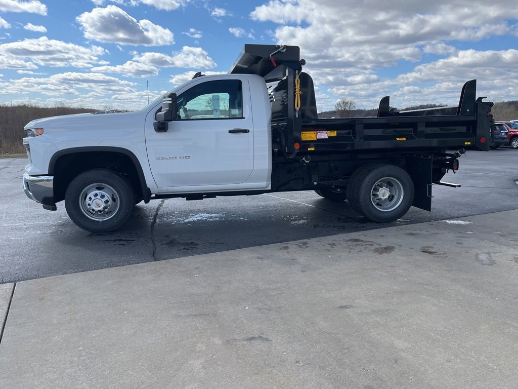2024 Chevrolet Silverado 3500HD Work Truck photo 4