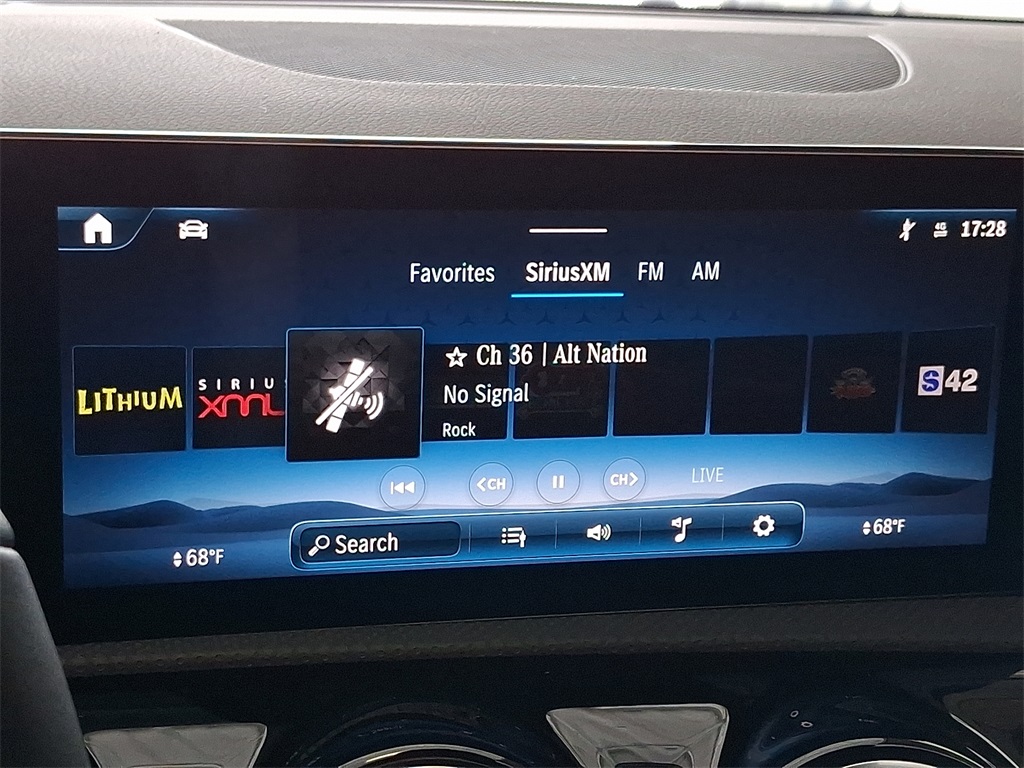 2025 Mercedes Benz CLA 250 4MATIC photo 12
