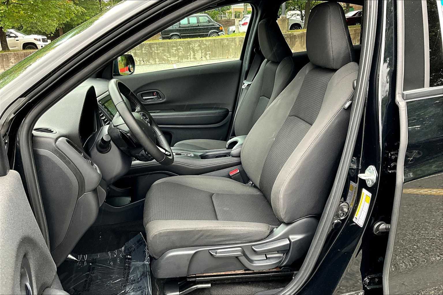 2021 Honda HR-V Sport photo 6