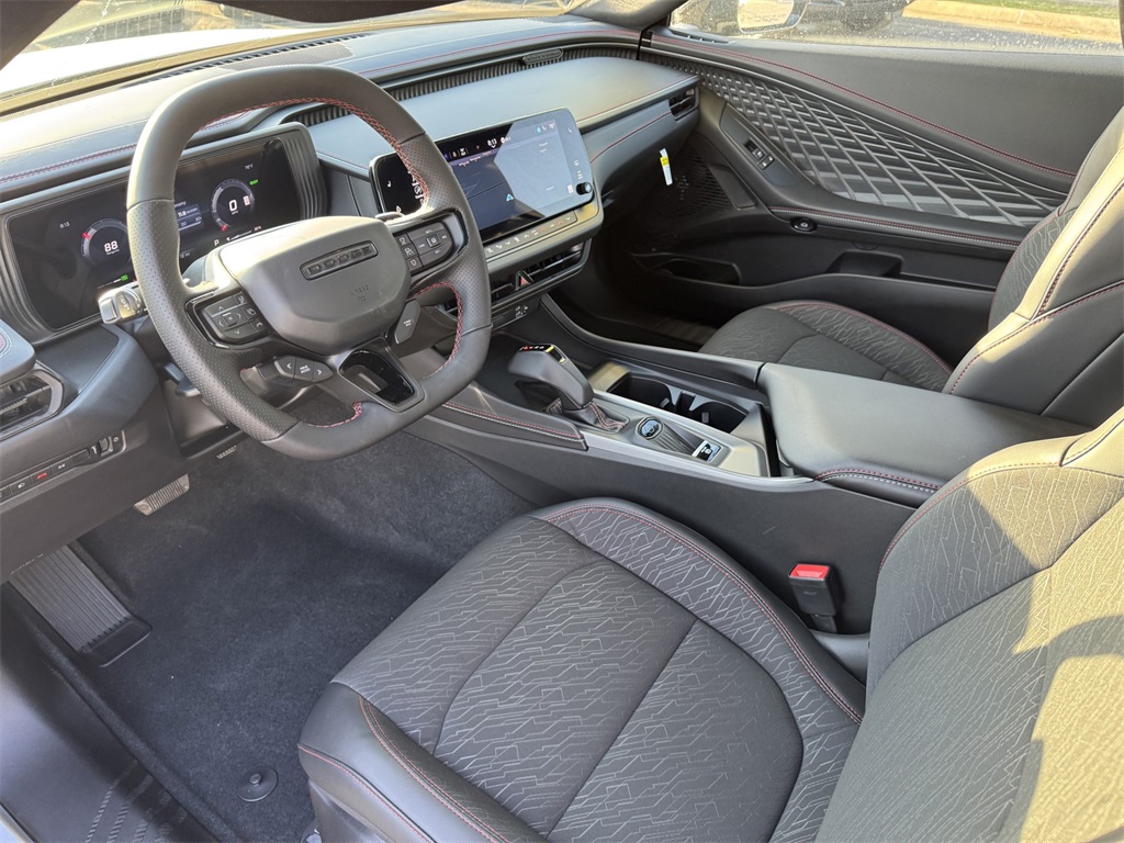 2025 Dodge Charger R/T photo 15