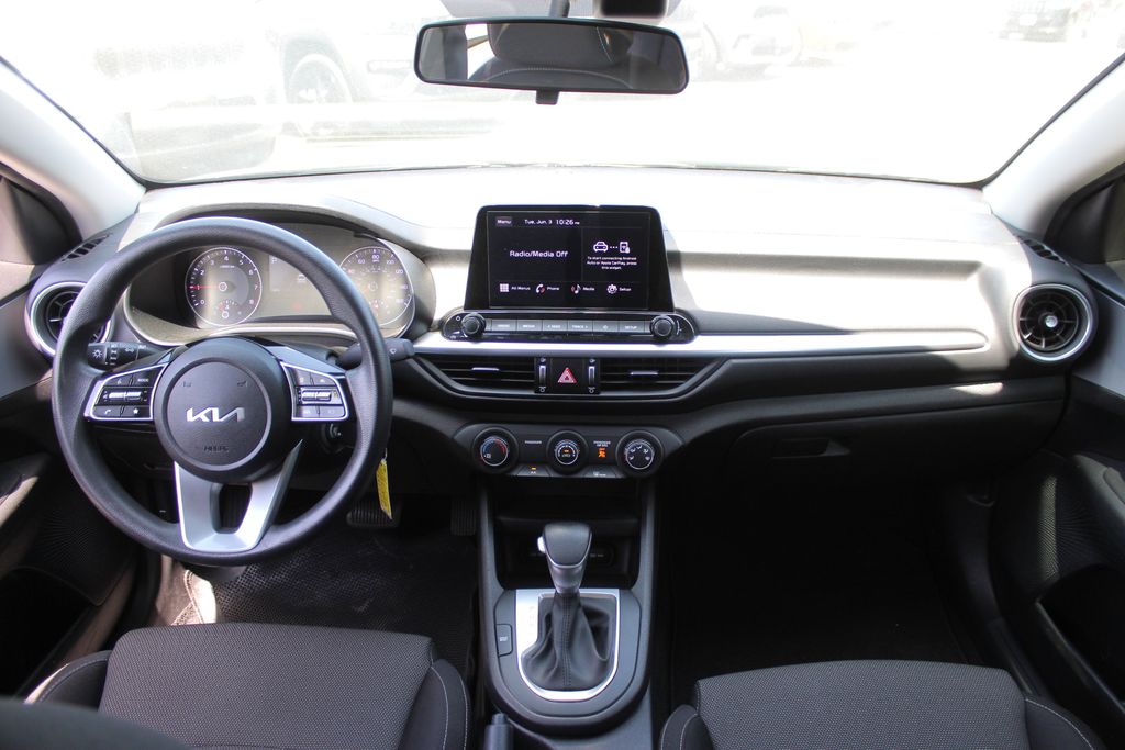 2023 Kia Forte LXS photo 13