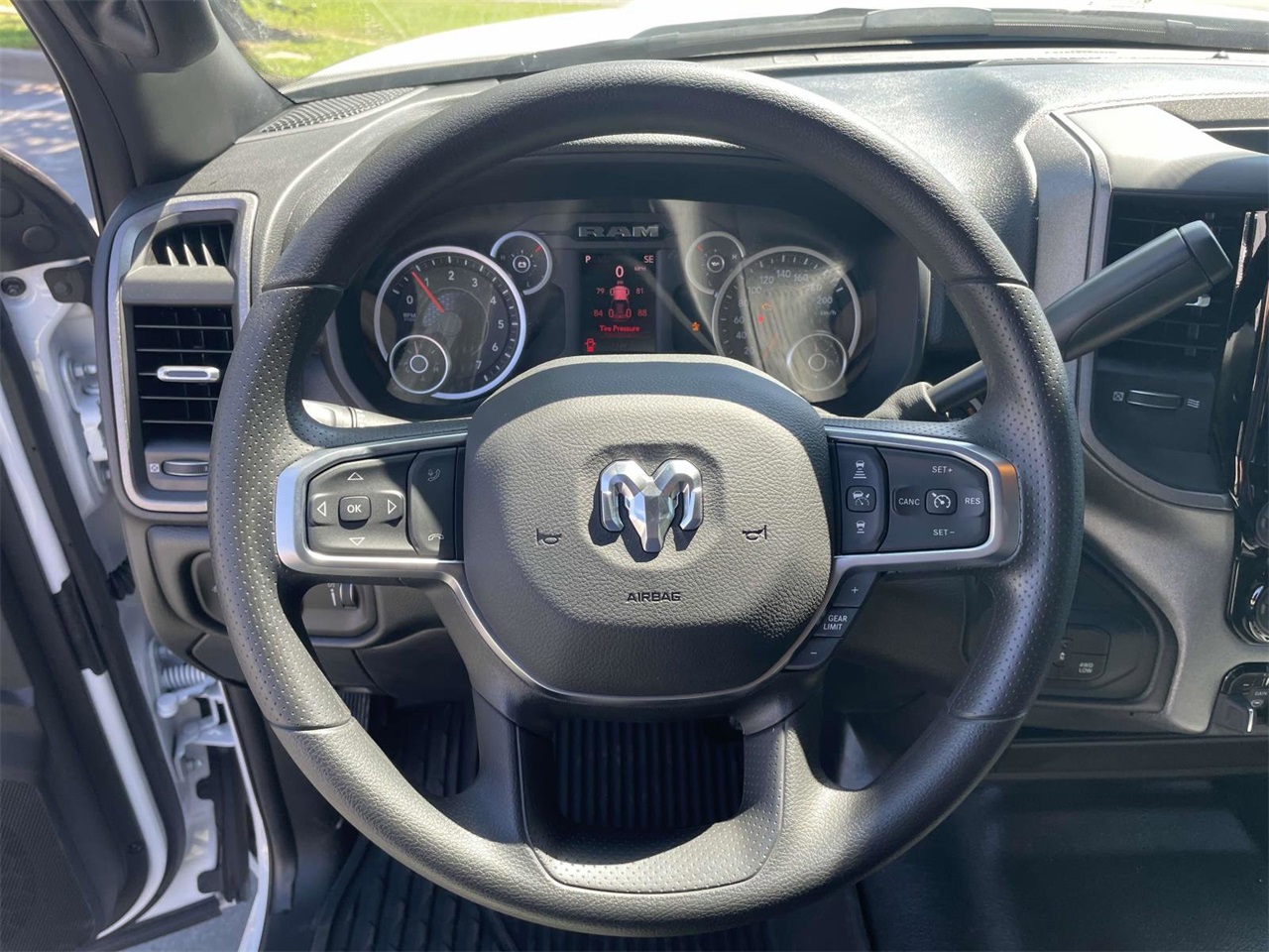 2026 Ram 2500 Tradesman photo 31