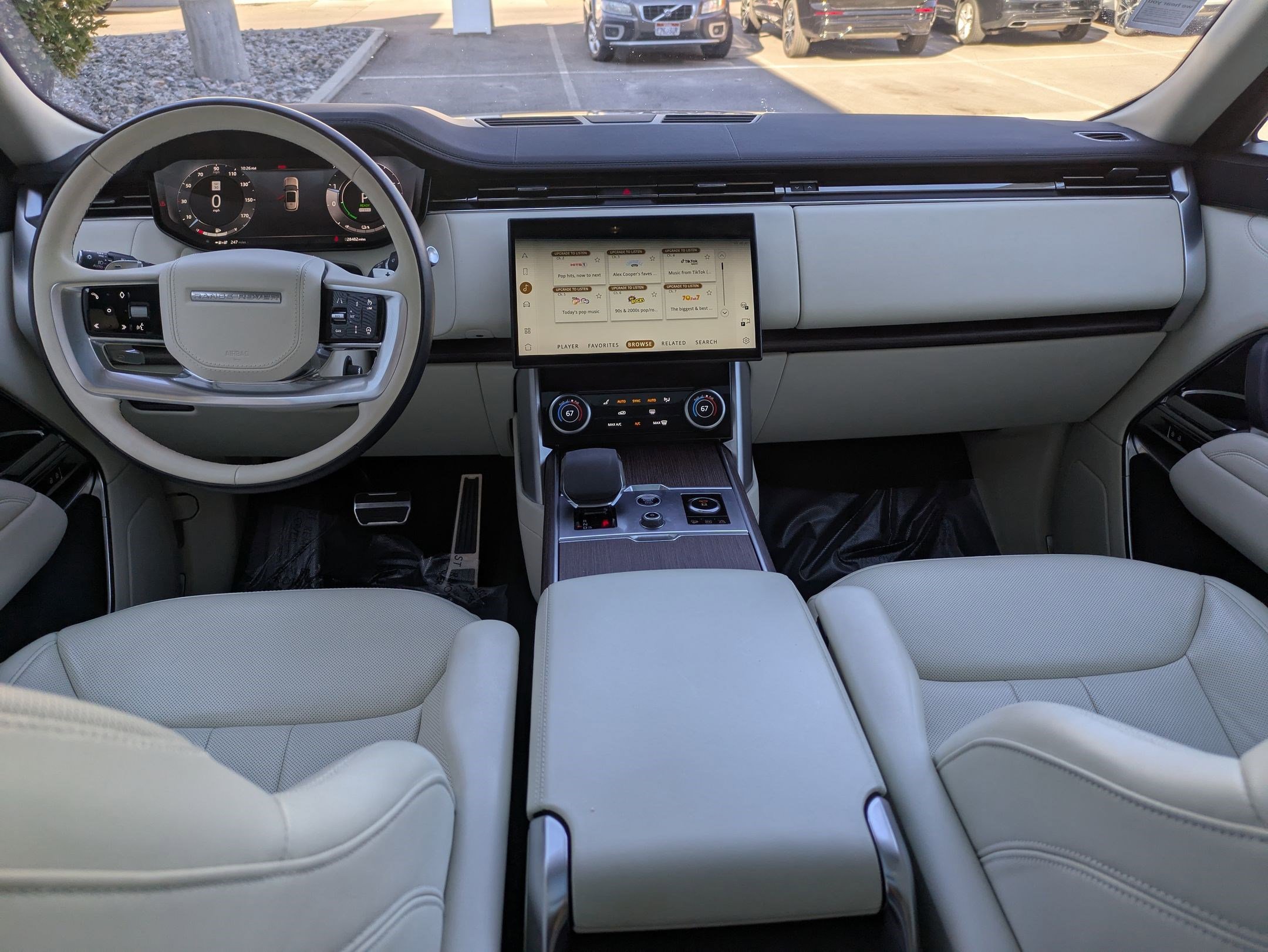 2023 Land Rover Range Rover SE photo 26