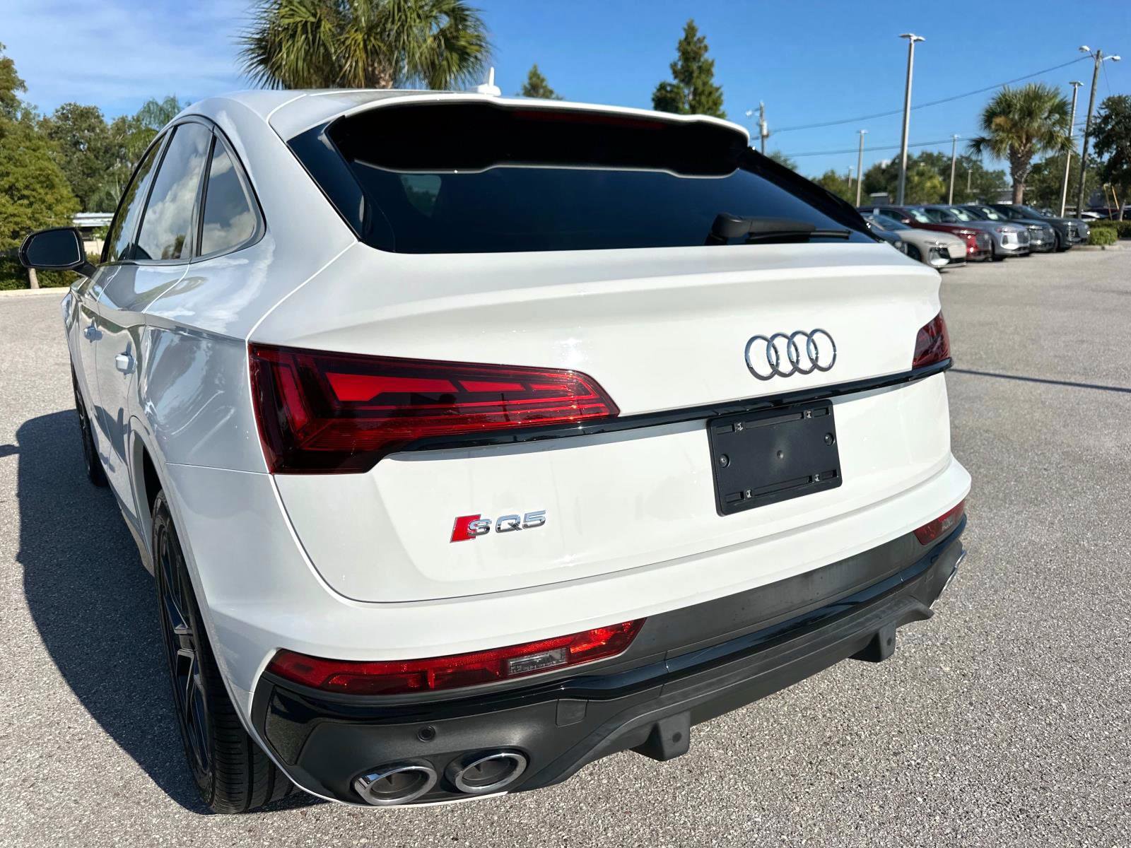 2023 Audi SQ5 Premium Plus photo 9