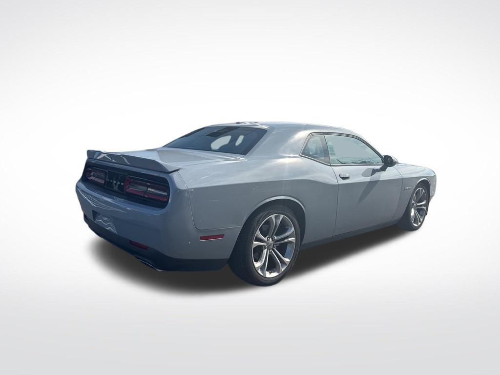 2022 Dodge Challenger R/T photo 4