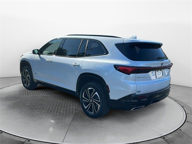 2025 Buick Enclave Sport Touring photo 5