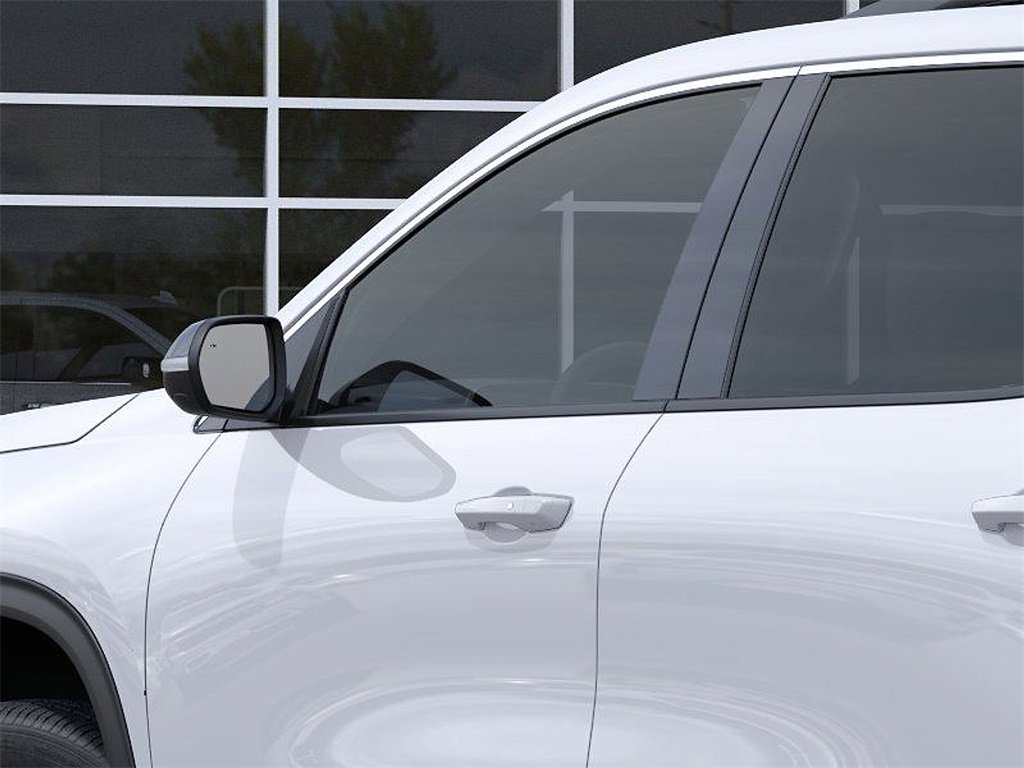 2026 Chevrolet Traverse photo 11