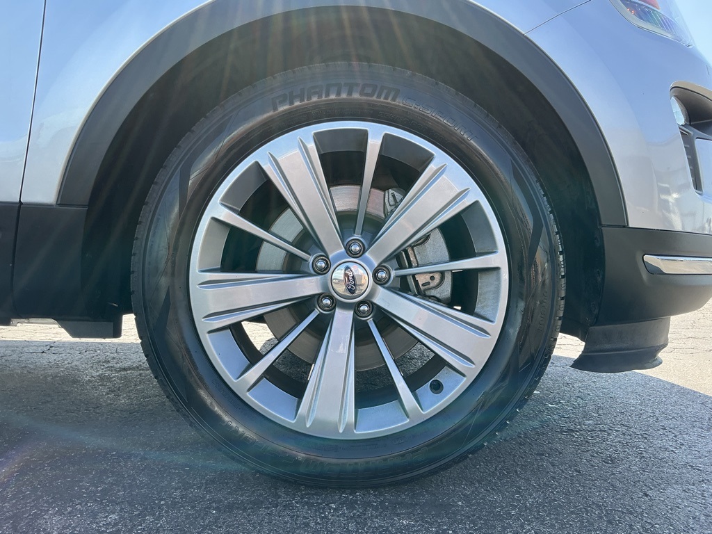 2018 Ford Explorer Limited photo 14