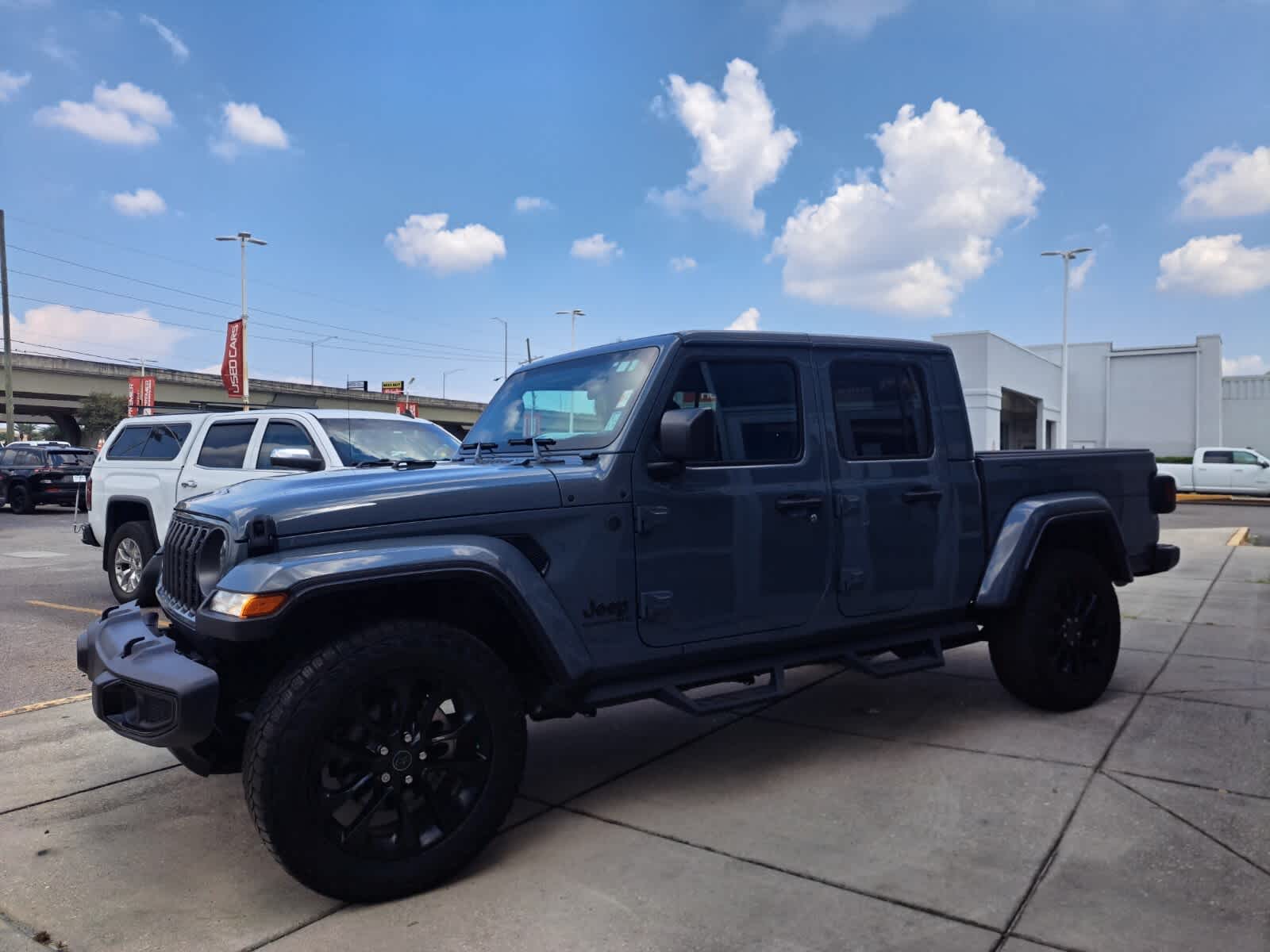 2024 Jeep Gladiator Sport photo 8