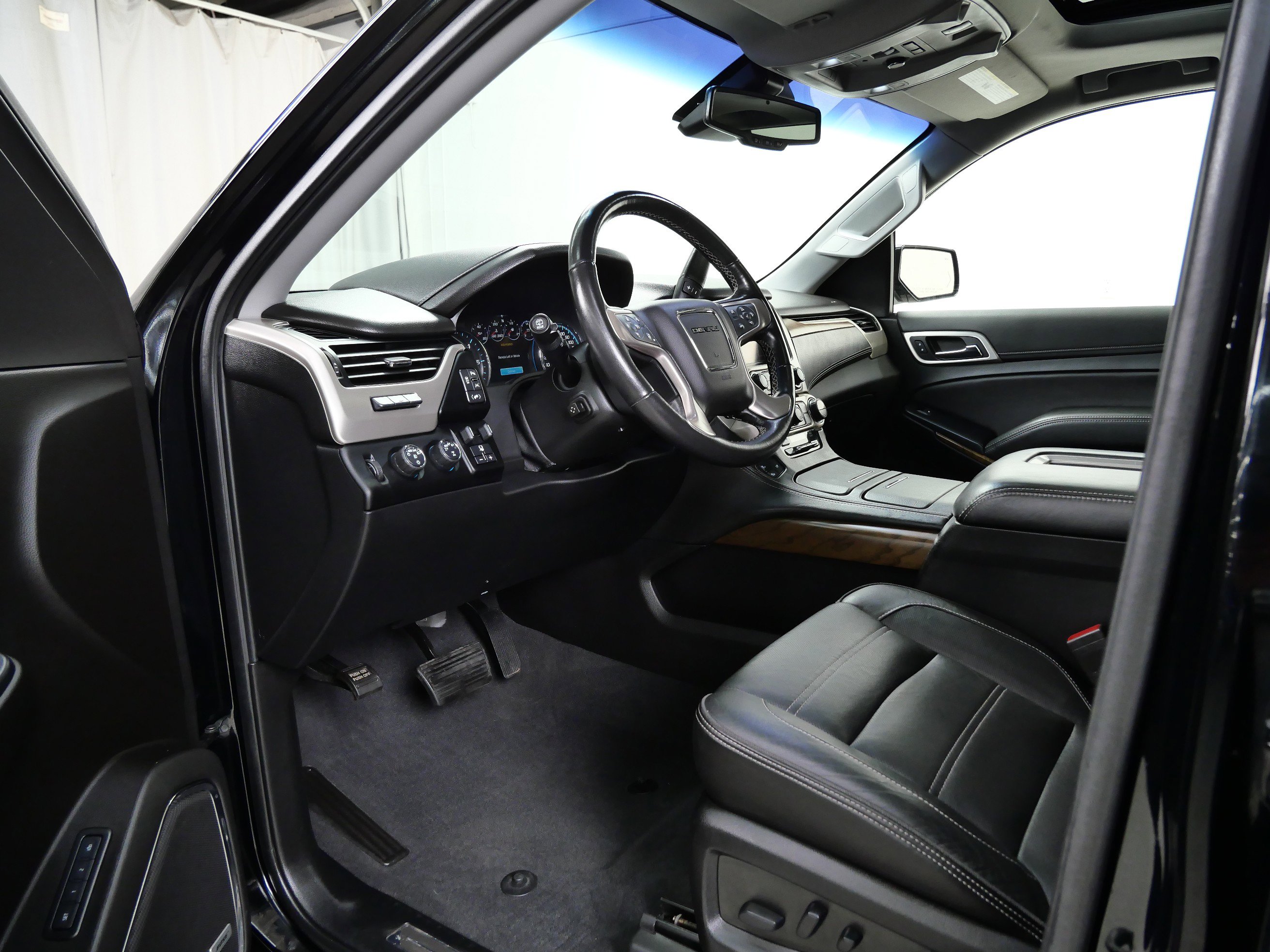 2020 Gmc Yukon Denali photo 13