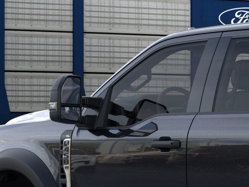 2026 Ford F-450 photo 2
