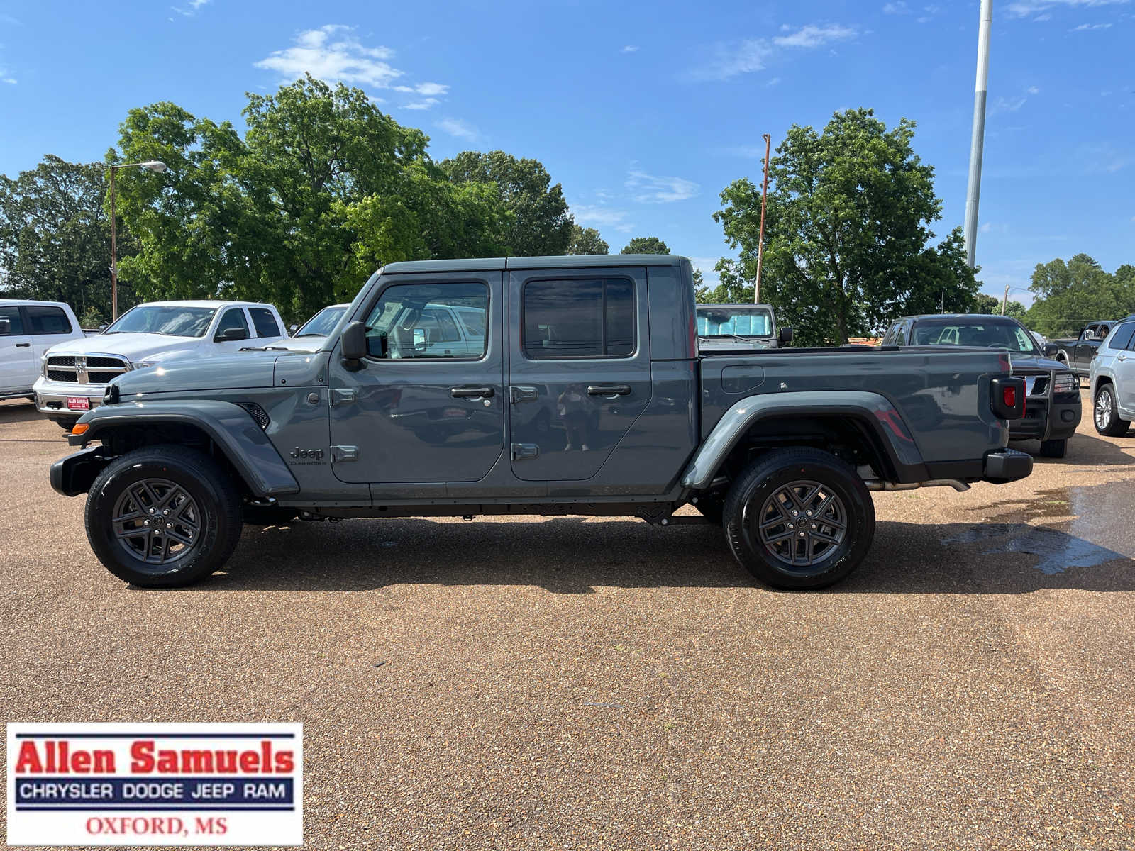 2025 Jeep Gladiator Sport S photo 7