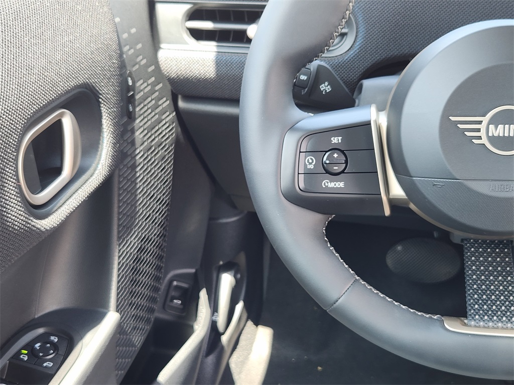 2025 Mini Cooper 2 Door Hardtop photo 19
