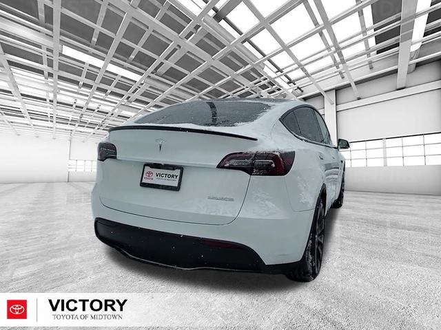 2023 Tesla Model Y Performance photo 3