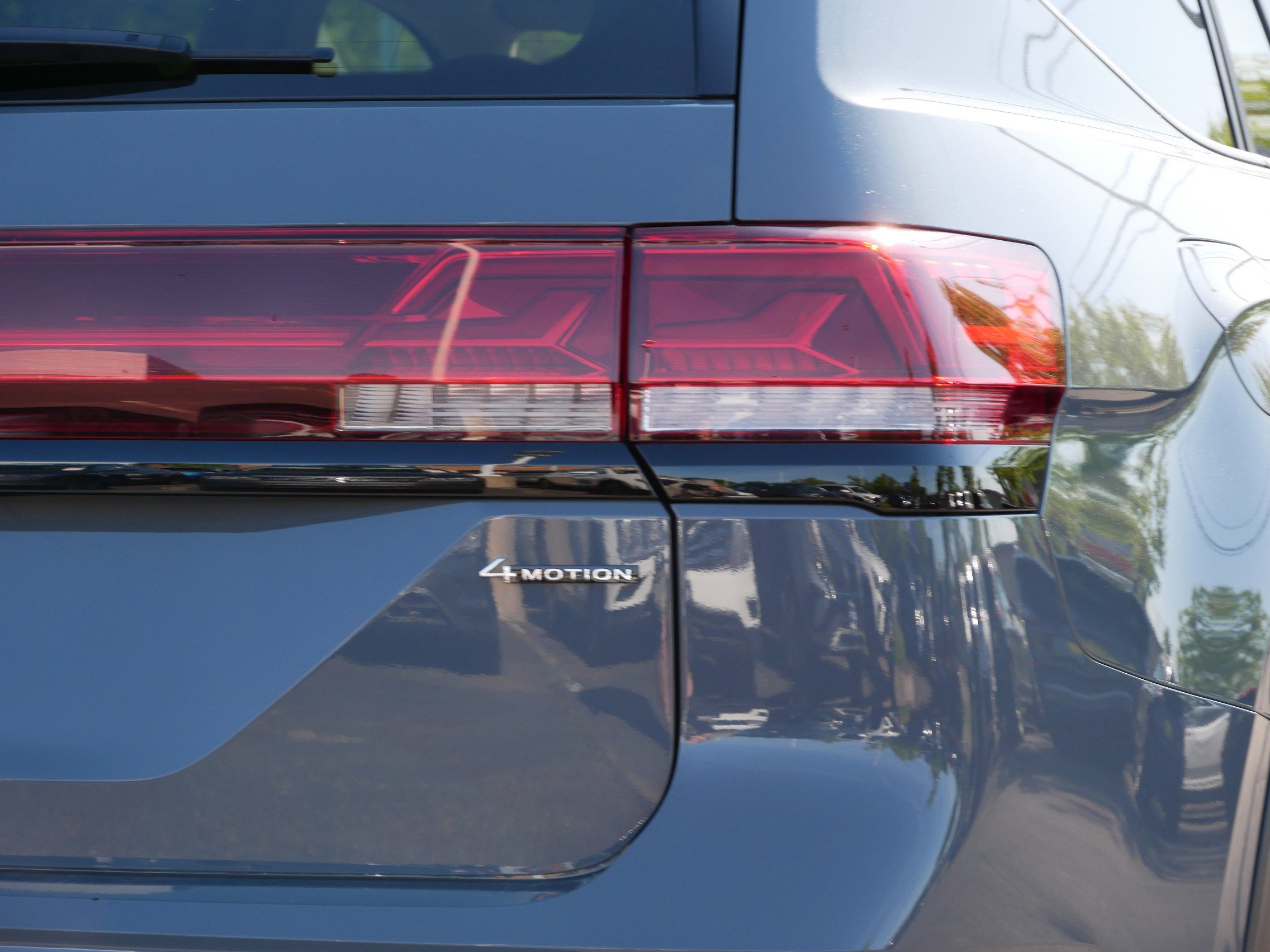 2024 Volkswagen Atlas Peak Edition SEL photo 17