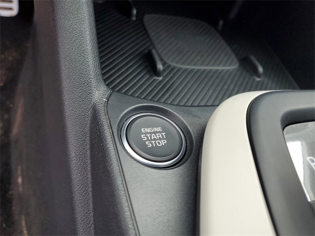 2025 Kia K4 GT-Line Turbo photo 21