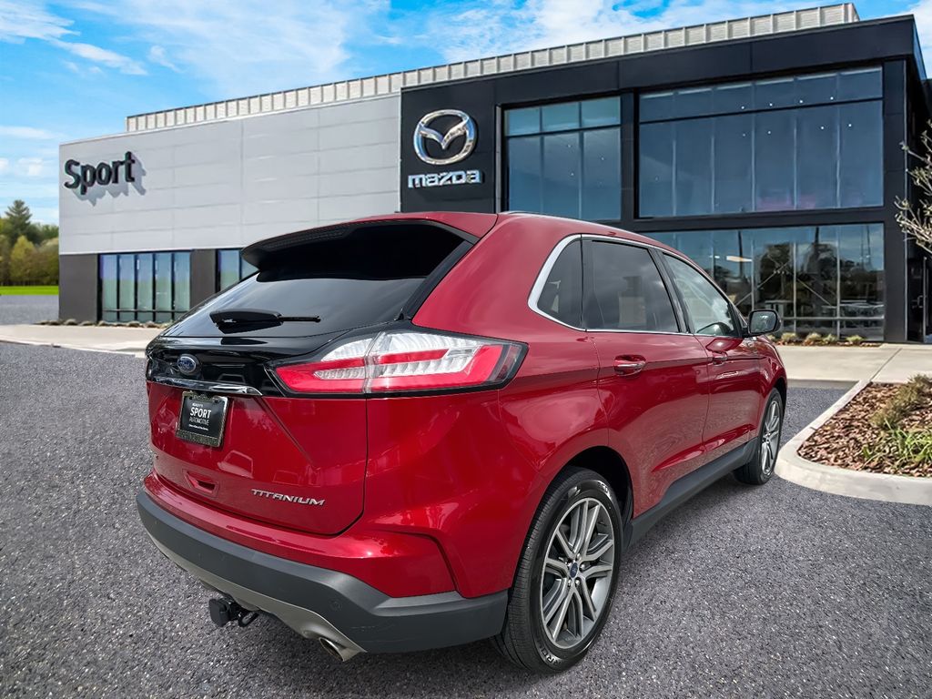 2020 Ford Edge Titanium photo 3
