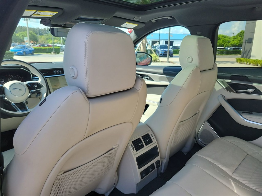 2026 Jaguar F-PACE P400 R-Dynamic S photo 15