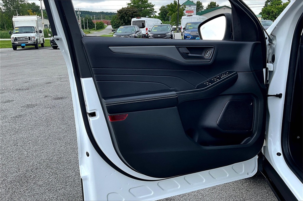 2023 Ford Escape Active photo 9