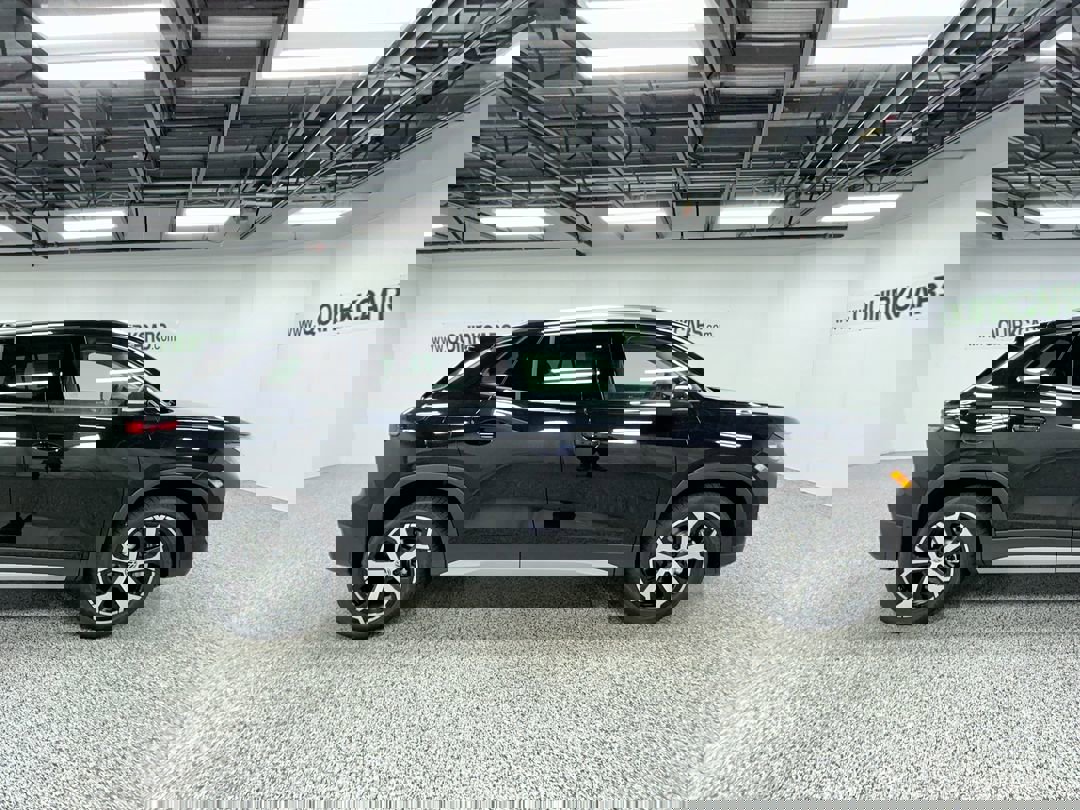 2025 Volkswagen Tiguan SE photo 4