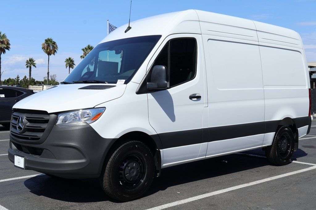 2025 Mercedes-Benz Sprinter Cargo Van Base's photo