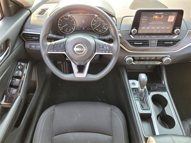 2023 Nissan Altima 2.5 SV photo 12