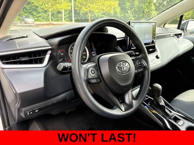 2022 Toyota Corolla LE photo 5