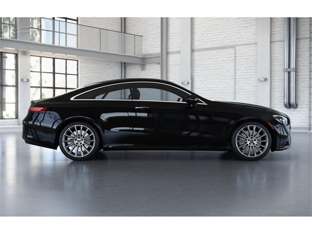 2022 Mercedes Benz E 450 photo 2