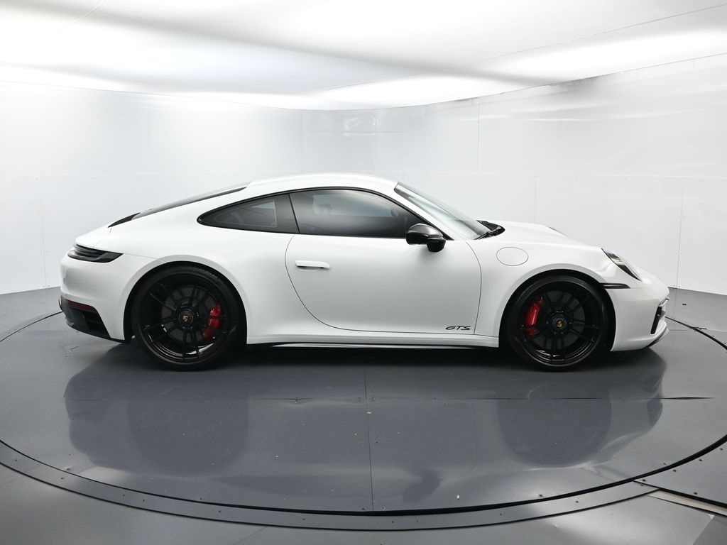 2024 Porsche 911 4 GTS photo 13