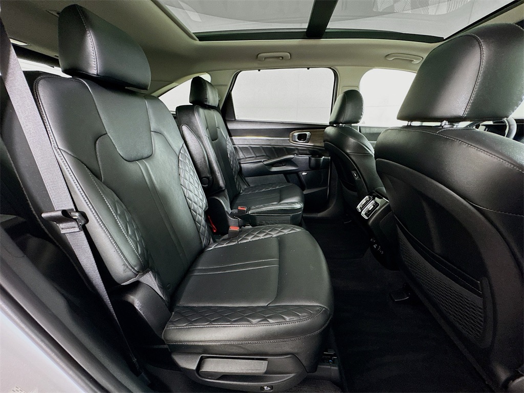 2023 Kia Sorento X-Line SX Prestige photo 17