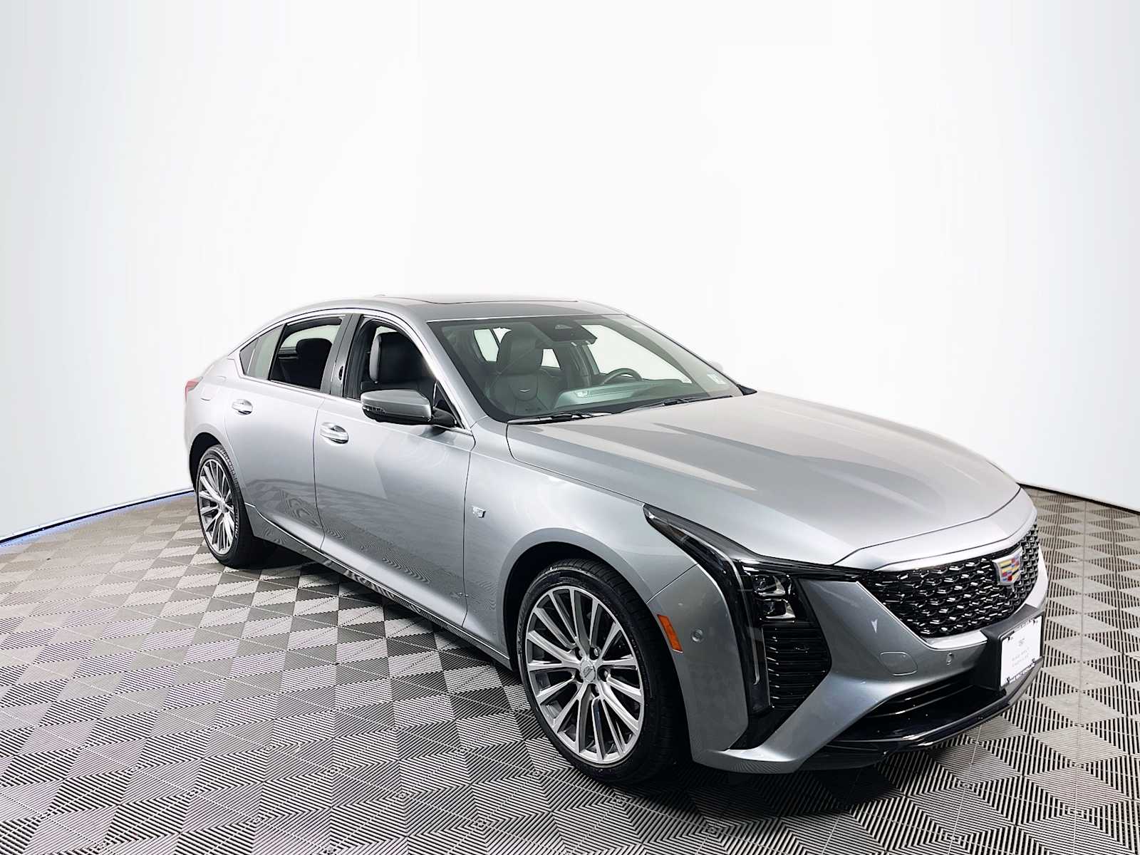 2025 Cadillac CT5 Premium Luxury photo 3