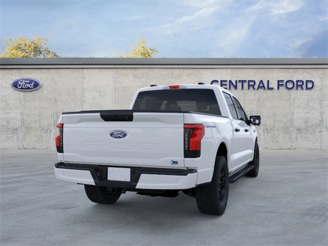 2025 Ford F-150 Lightning XLT photo 7