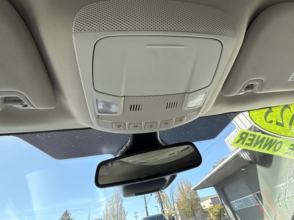 2023 Ford Edge SEL photo 23