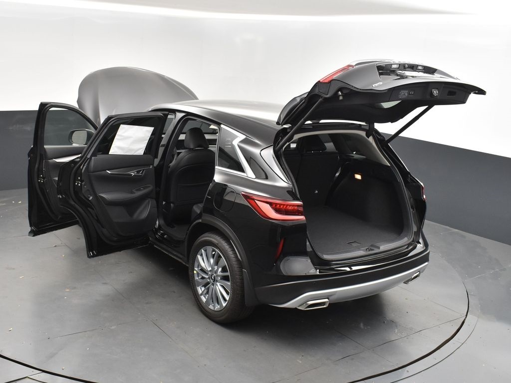 2025 Infiniti QX50 PURE photo 2