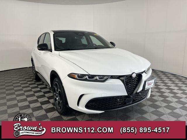 2025 Alfa Romeo Tonale Base