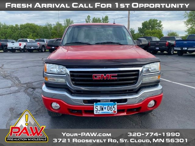 2005 Gmc Sierra SLT photo 3