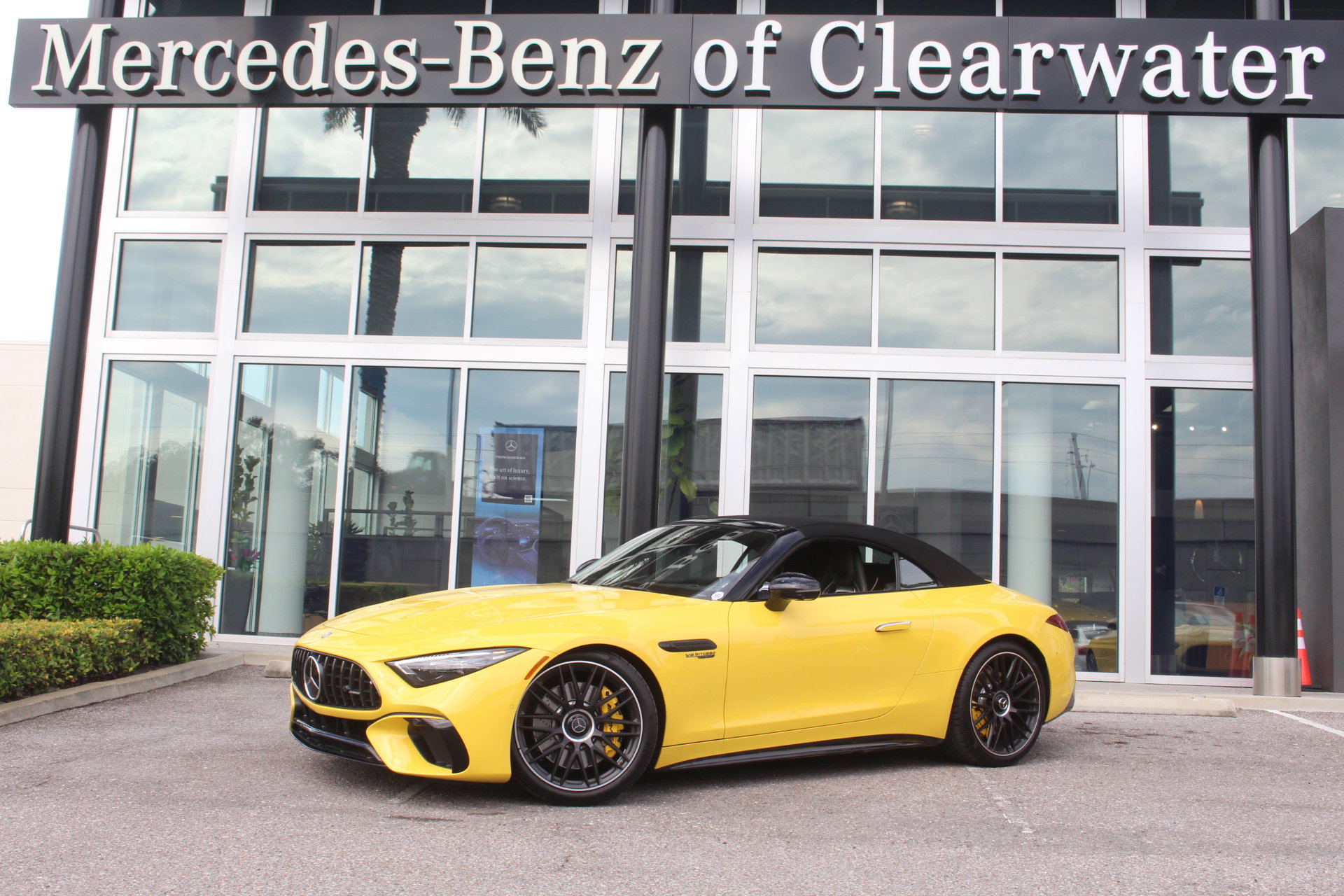 2025 Mercedes-Benz SL Mercedes-AMG's photo