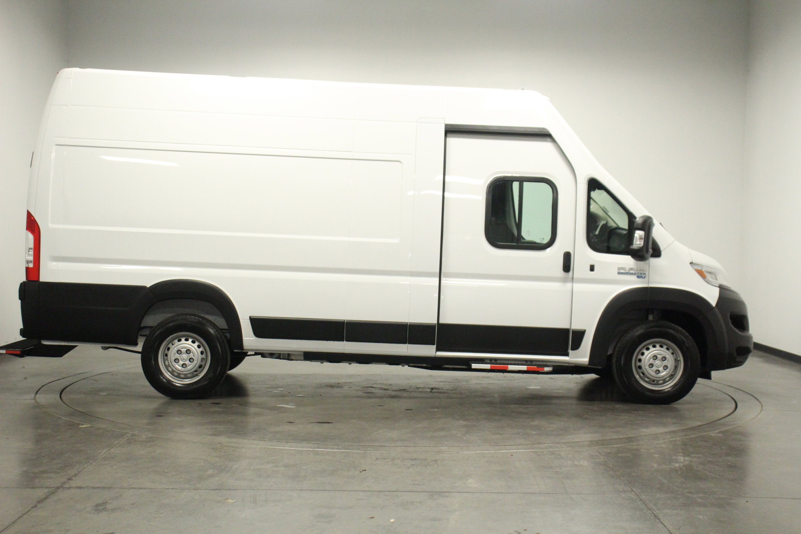 2024 Ram 3500 photo 6