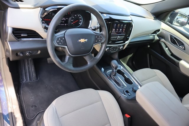 2022 Chevrolet Traverse LS photo 9